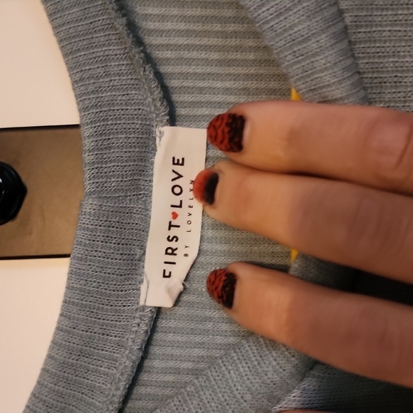 First Love Long Puff Sleeve top medium - Picture 5 of 6